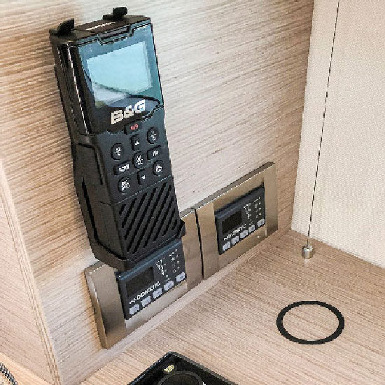 ROKK Hidden - trådløs 10W lader, vandtæt 12/24V - skjult-3