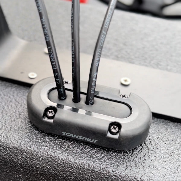 ScanStrut Dæksgennemføring til 4 x <15mm ledninger, sort-3